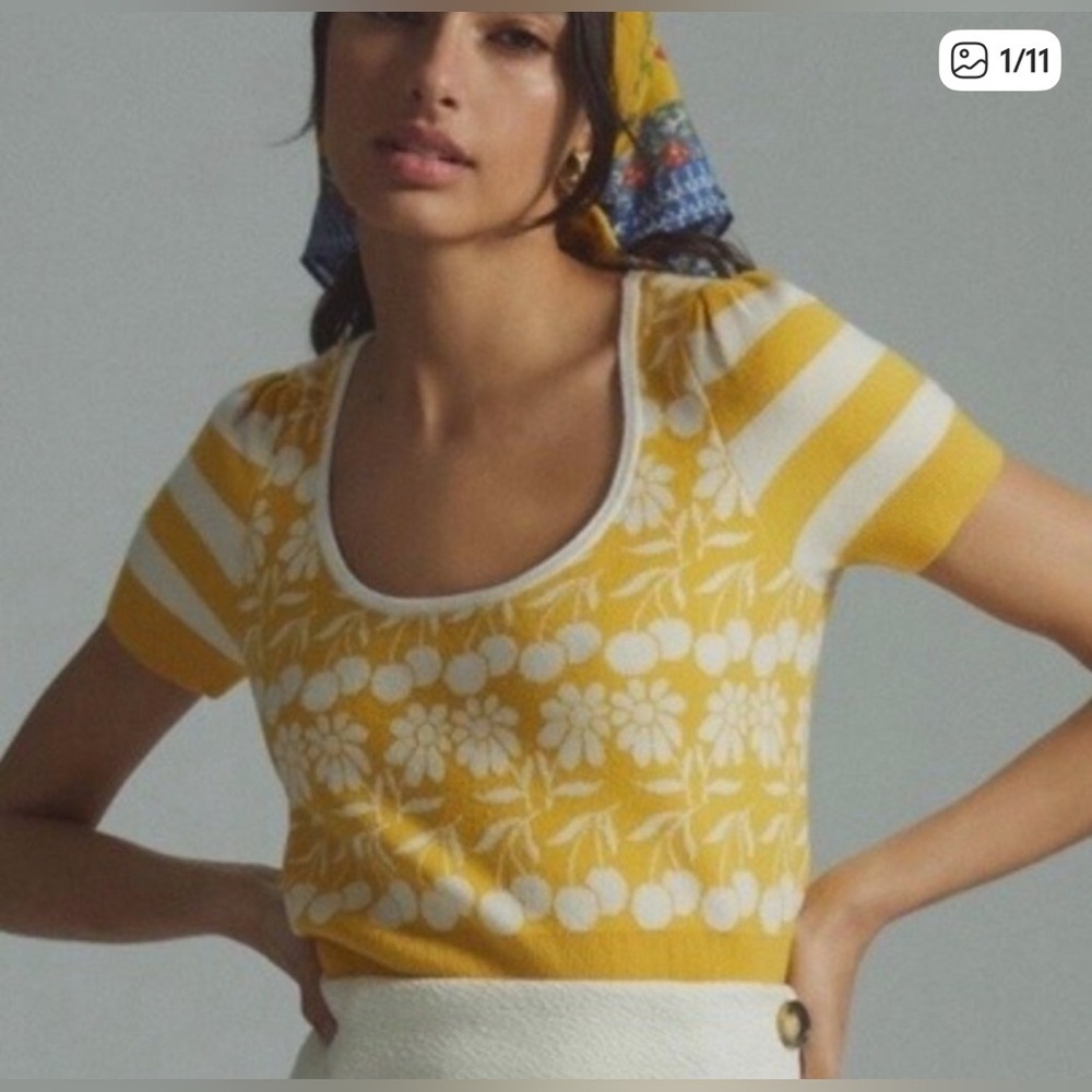 Maeve by Anthropologie Knit Floral  Cherry Pattern Crop Top Size XS Yellow White